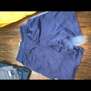 Small (6-7) boys active shorts. Champion, navy blue